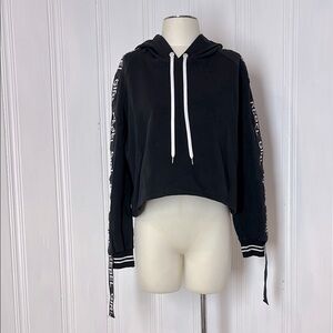 RINASCIMENTO “Rebel Girl” Cropped Hoodie